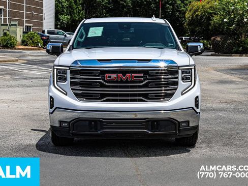 Used 2025 GMC Sierra 1500 SLT RWD image 11