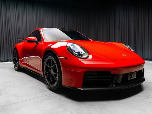 Used 2025 Porsche 911 Carrera image 19