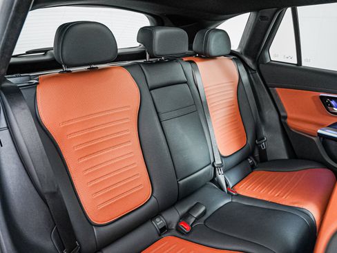 Certified 2023 Mercedes-Benz GLC 300 4MATIC image 10