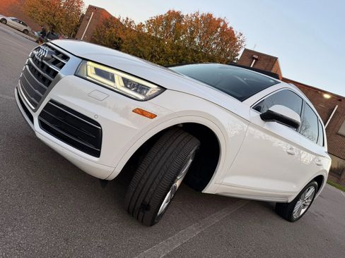 Used 2018 Audi Q5 2.0T Premium Plus w/ Premium Plus Package image 60