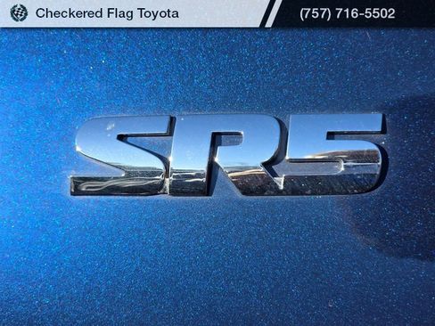 Used 2022 Toyota 4Runner SR5 Premium image 8