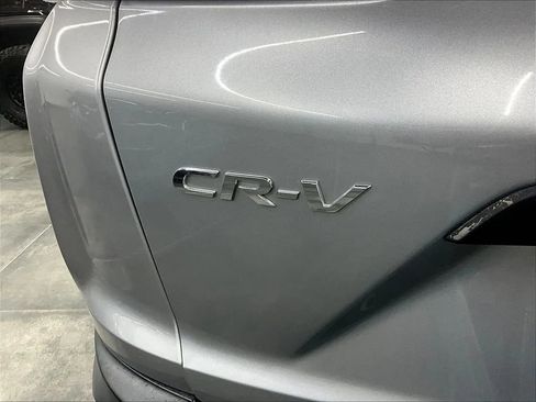 Used 2017 Honda CR-V LX image 25