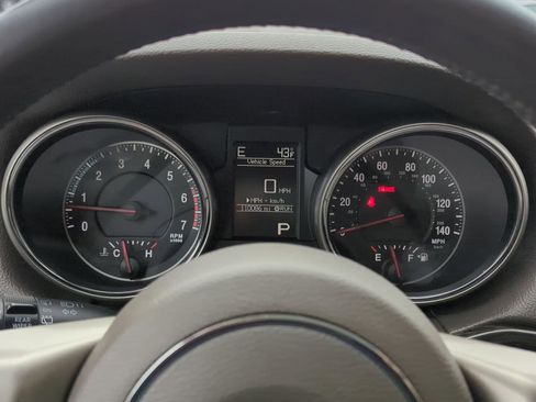 Used 2012 Jeep Grand Cherokee Laredo image 16