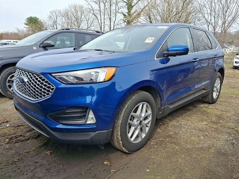 Used 2023 Ford Edge SEL w/ Convenience Package image 2