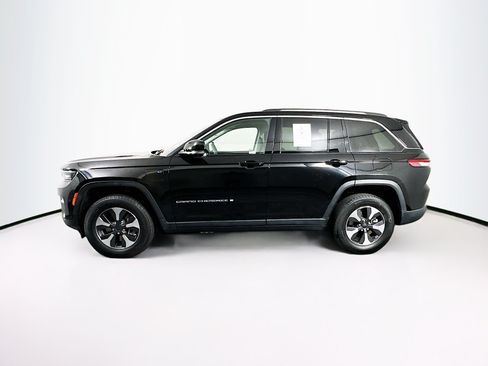 Used 2022 Jeep Grand Cherokee Limited 4xe w/ Luxury Tech Group II AWD/4WD image 4