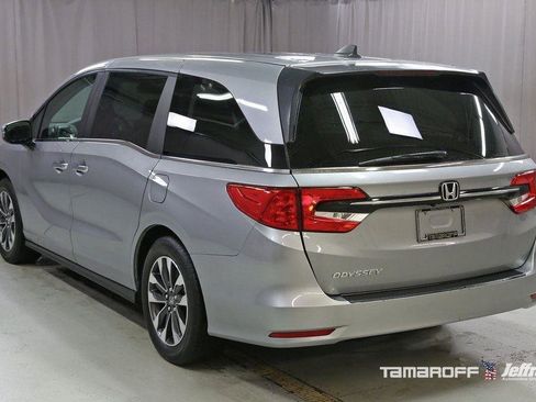 Used 2024 Honda Odyssey EX-L image 17