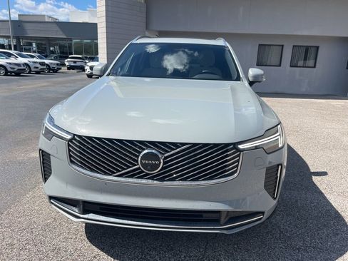 Used 2025 Volvo XC90 B6 Plus w/ Protection Package Premier image 6