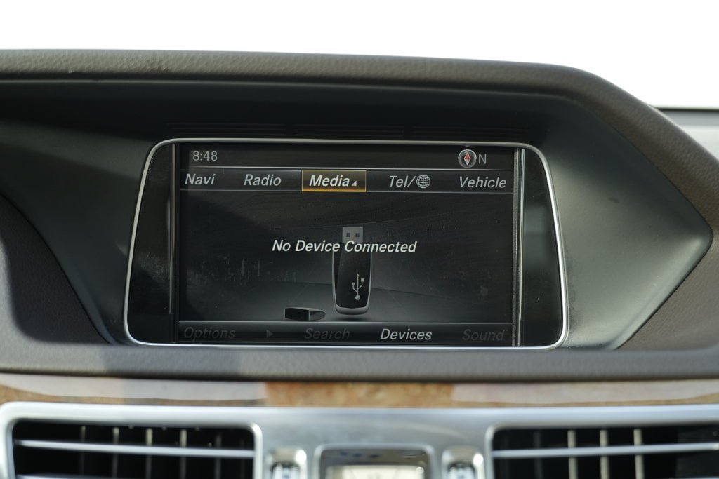 Used 2016 Mercedes-Benz E 350 4MATIC Sedan image 64