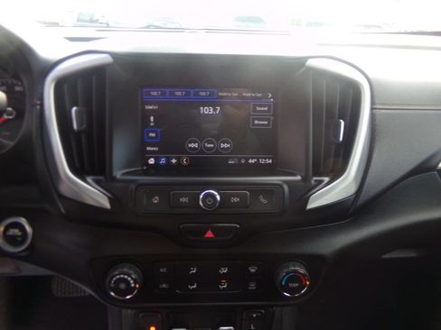Used 2018 GMC Terrain SLE image 28