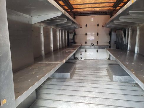 Used 2022 Ford Transit 350 DRW image 12