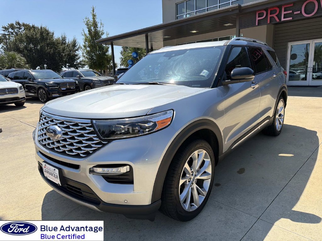 Certified 2023 Ford Explorer Platinum w/ Technology Package AWD/4WD image 4