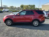 Used 2017 Land Rover Discovery SE image 5