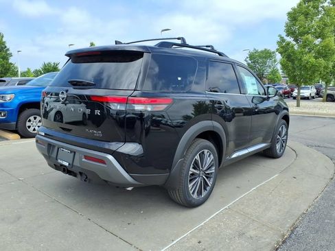 New 2026 Nissan Pathfinder Platinum w/ Cargo Package AWD/4WD image 7