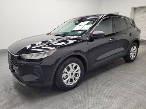 Used 2023 Ford Escape Active image 2