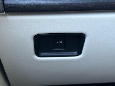 Used 2024 Land Rover Range Rover SE AWD/4WD image 34
