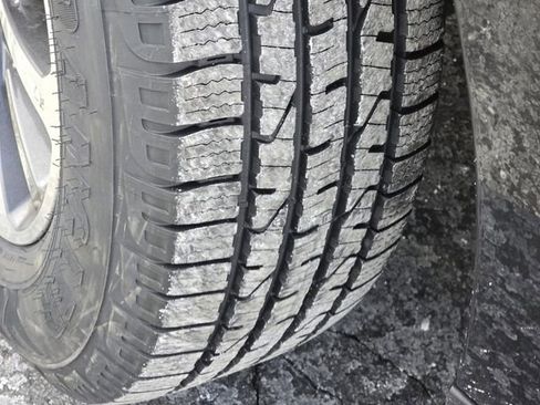 Used 2019 Ford Expedition Max XLT image 9