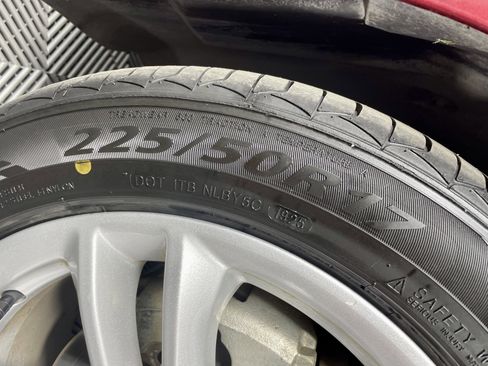 Used 2018 Ford Fusion SE w/ Fusion SE Technology Package image 11