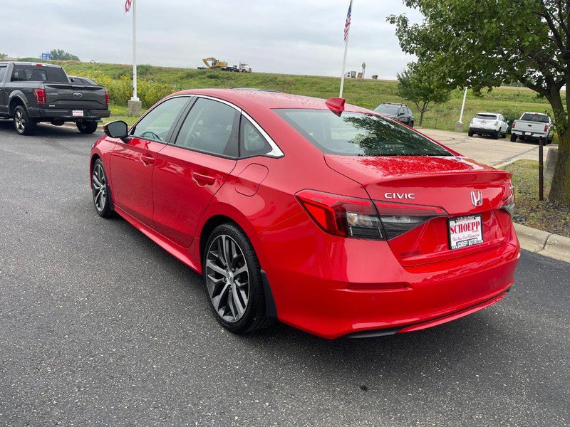 Used 2022 Honda Civic Touring image 4