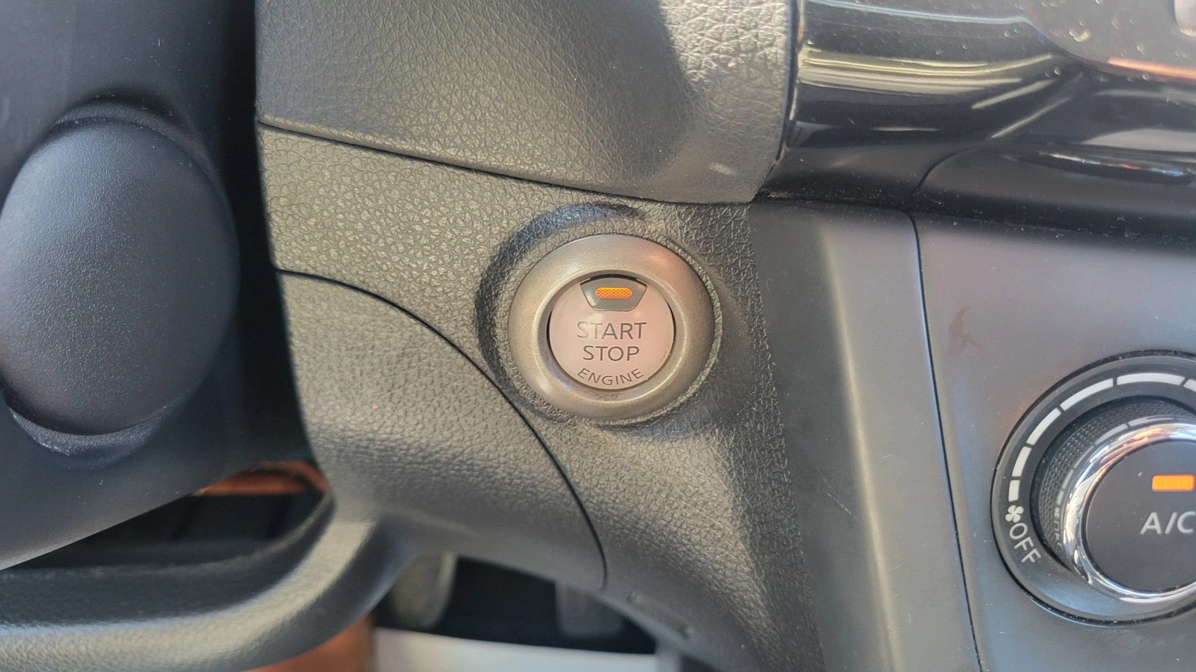 Used 2017 Nissan Sentra S FWD image 15