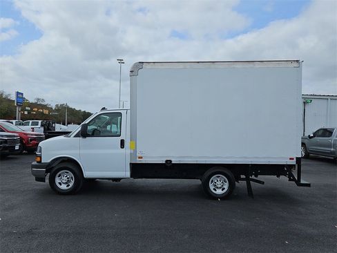 New 2025 Chevrolet Express 3500 w/ Power Convenience Package image 18