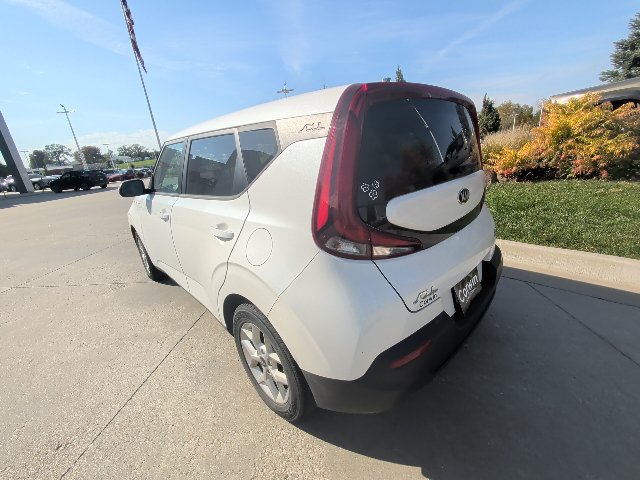 Used 2020 Kia Soul S FWD image 6