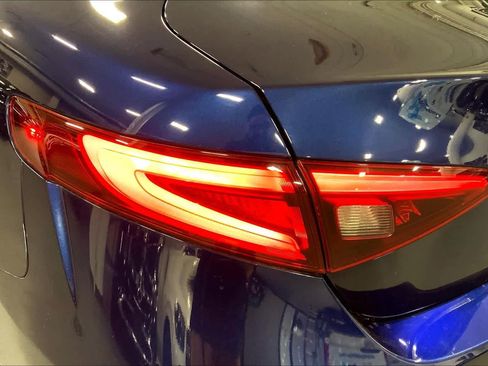 Used 2019 Alfa Romeo Giulia Ti Sport w/ Quick Order Package 22U Sport image 27