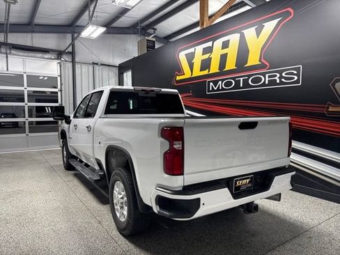Used 2022 Chevrolet Silverado 2500 High Country w/ LPO, Hitch Package AWD/4WD image 16