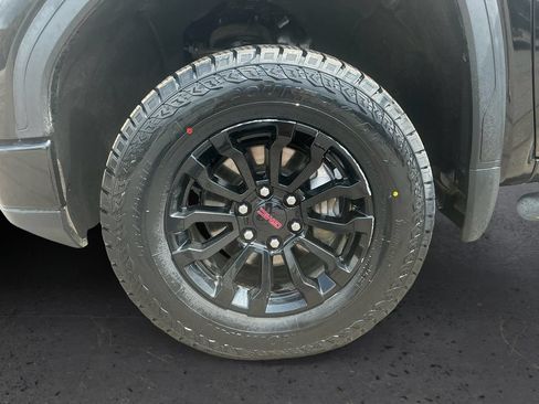 Used 2022 GMC Sierra 1500 AT4X AWD/4WD image 13