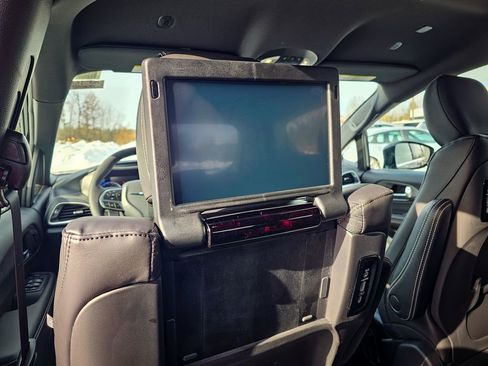 New 2026 Chrysler Pacifica Select image 33
