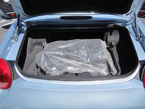 Used 2004 Ford Thunderbird RWD image 12
