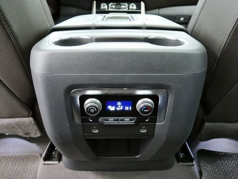 Used 2023 GMC Yukon Denali image 20