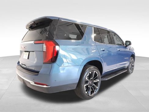 Certified 2026 GMC Yukon Elevation w/ Elevation Premium Package AWD/4WD image 4