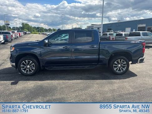 Used 2023 Chevrolet Silverado 1500 LT AWD/4WD image 6
