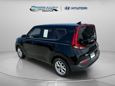 Used 2022 Kia Soul LX w/ Technology Package FWD image 6