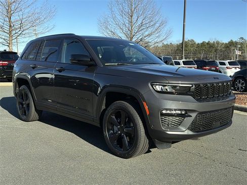 New 2025 Jeep Grand Cherokee Limited image 14