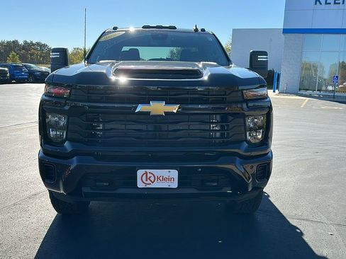 New 2025 Chevrolet Silverado 2500 Custom w/ Custom Value Package image 2