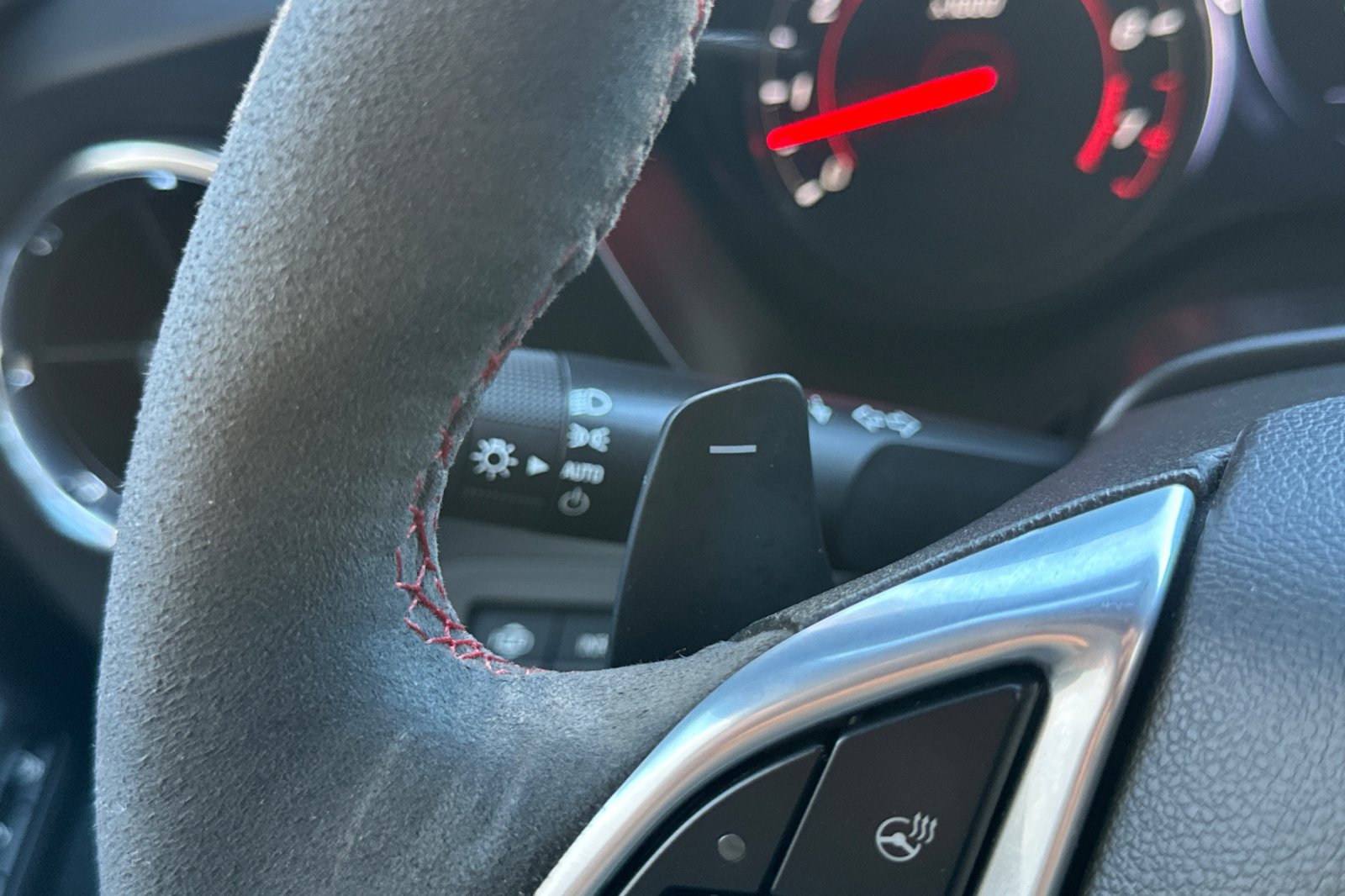 Used 2021 Chevrolet Camaro ZL1 RWD image 36