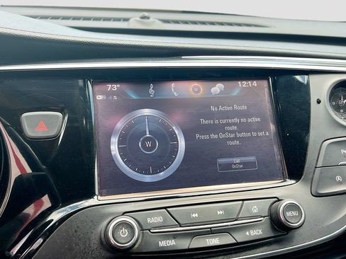 Used 2019 Buick Envision Essence FWD image 13