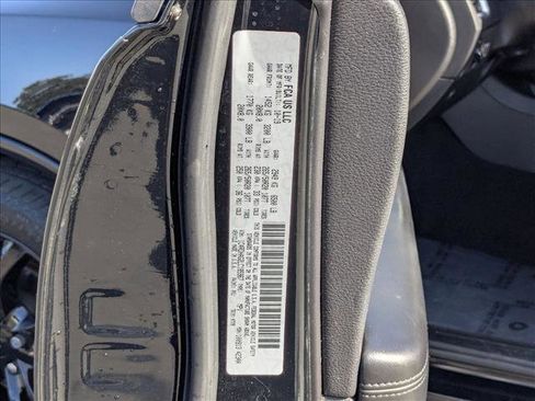 Used 2020 Dodge Durango SXT image 26