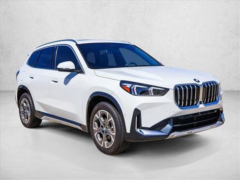 New 2026 BMW X1 xDrive28i w/ Technology Package AWD/4WD image 3