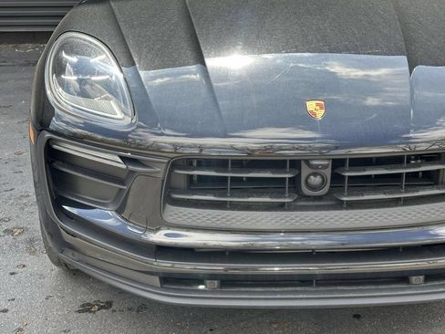 Used 2025 Porsche Macan AWD/4WD image 10