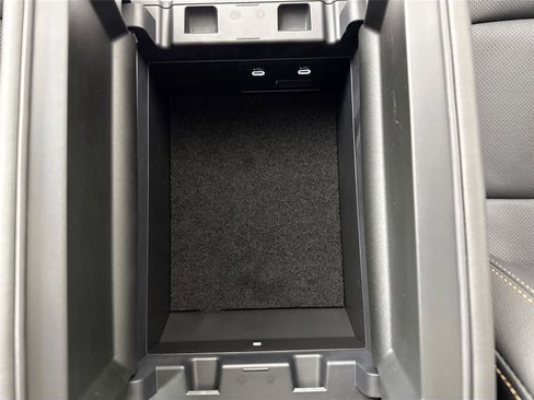 New 2026 MAZDA CX-90 Plug-In Hybrid w/Premium Sport image 34