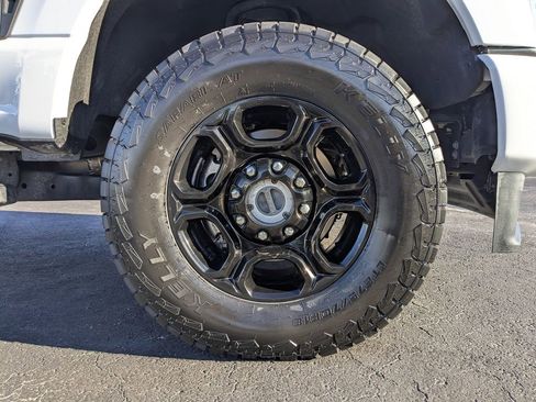 Used 2023 Ford F250 XLT w/ XLT Premium Package image 11