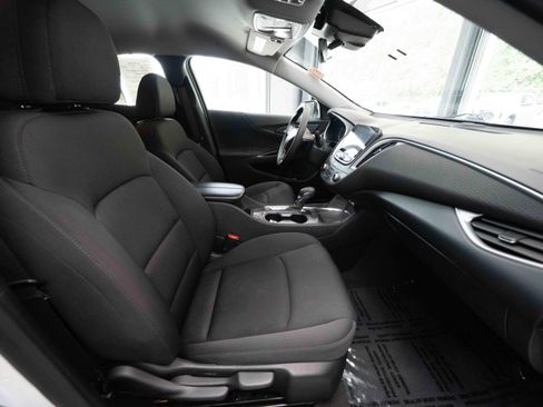 Used 2023 Chevrolet Malibu LT FWD image 26