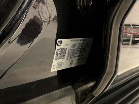 Used 2023 Chevrolet Suburban Premier AWD/4WD image 19