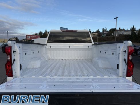 Used 2024 Chevrolet Silverado 2500 LT image 33