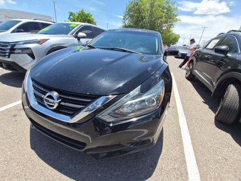 Used 2017 Nissan Altima 2.5 SR FWD image 7
