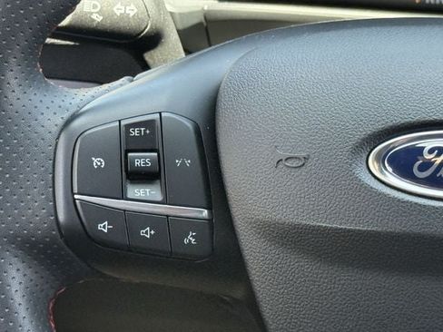 Used 2025 Ford Escape ST-Line FWD image 11