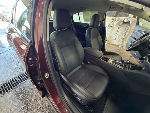 Certified 2018 Buick Regal Essence w/ Driver Confidence Package #1 AWD/4WD image 25