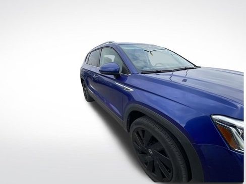 Used 2024 Volkswagen Taos SEL AWD/4WD image 15